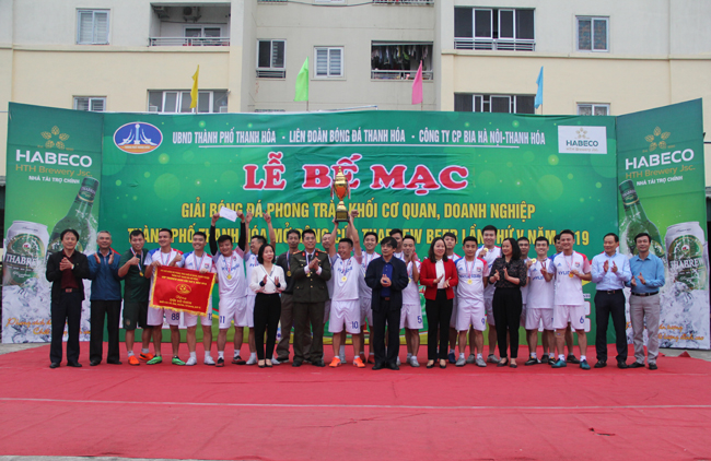 Giải bóng đá phong trào khối cơ quan, doanh nghiệp TP Thanh Hóa mở rộng - Cúp Thabrew Beer 2019 thành công tốt đẹp