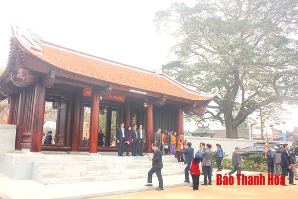 Công nhận Điểm du lịch Di tích lịch sử Phù Cẩm, Điện Thừa Hoa và Từ đường Phúc Quang
