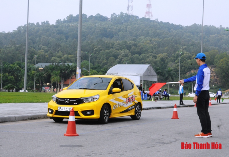 Honda Ô tô Thanh Hóa tổ chức chương trình lái xe an toàn