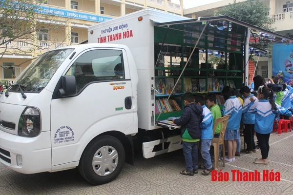 Xe ôtô thư viện lưu động đa phương tiện: Chuyến xe tri thức