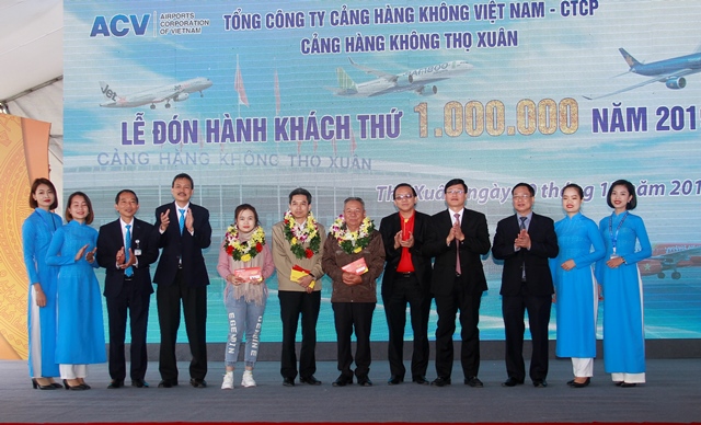Hành khách thứ 1 triệu thông qua Cảng hàng không Thọ Xuân