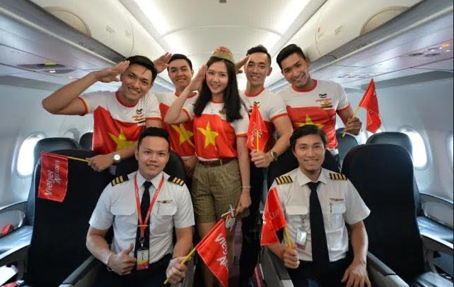 Tất cả người thân gia đình thành viên đội U22 Việt Nam và tuyển nữ Việt Nam được Vietjet tặng vé bay khắp châu Á suốt cả năm