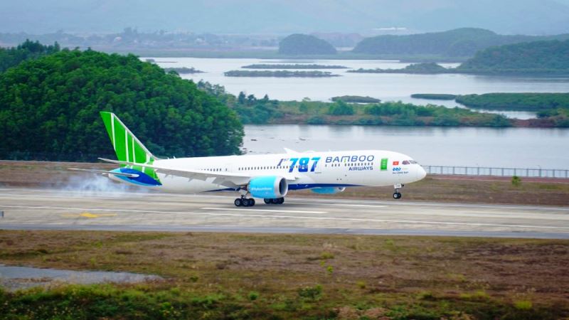 Cận cảnh Boeing 787-9 Dreamliner “Ha Long Bay”- máy bay thân rộng đầu tiên của một hãng hàng không tư nhân Việt Nam
