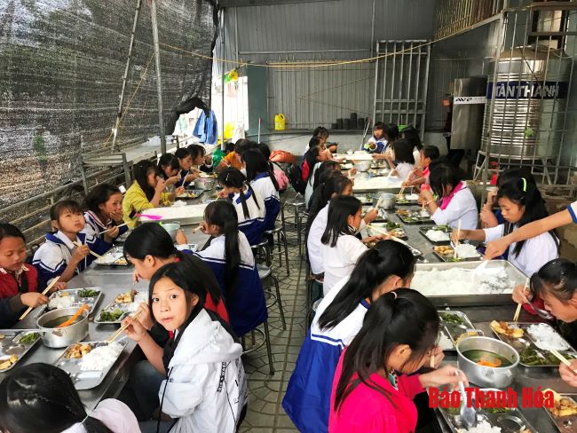 Cần sớm đẩy nhanh tiến độ xây dựng khu bán trú Trường PTDT bán trú THCS Tam Chung (Mường Lát)