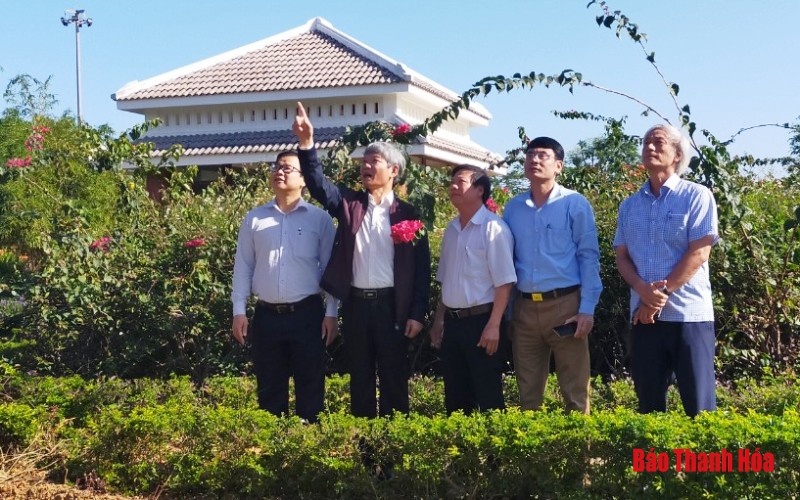 Đoàn công tác tỉnh Thanh Hóa thăm công trình xây dựng Nhà bia ghi danh Liệt sĩ quê hương Thanh Hoá hi sinh tại Quảng Nam