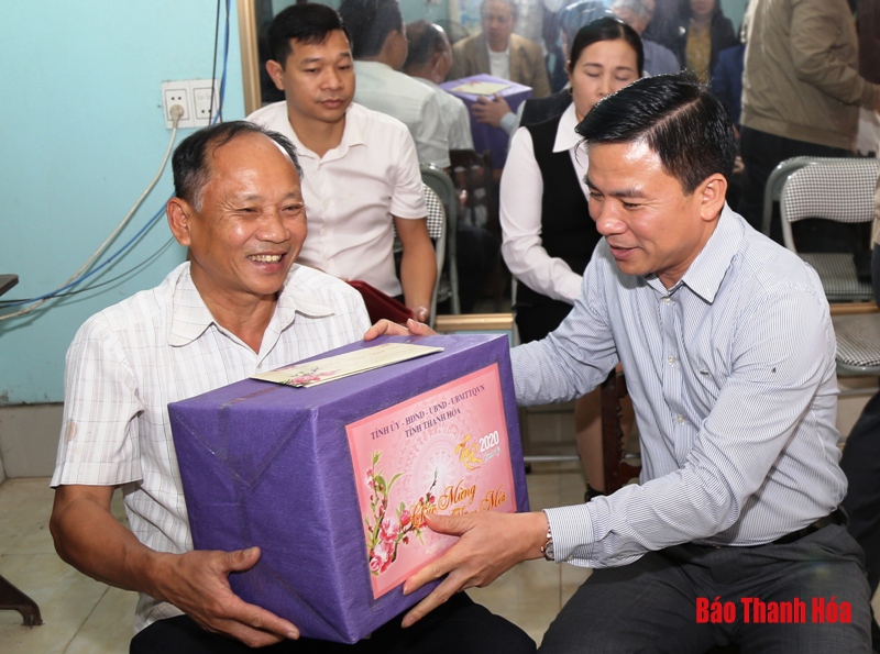 Phó Bí thư Thường trực Tỉnh ủy Đỗ Trọng Hưng thăm, kiểm tra tình hình sản xuất và đời sống nhân dân huyện Như Xuân
