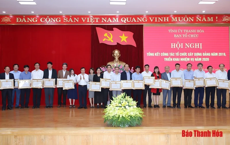 Làm tốt công tác tham mưu, tổ chức thành công Đại hội Đảng bộ các cấp