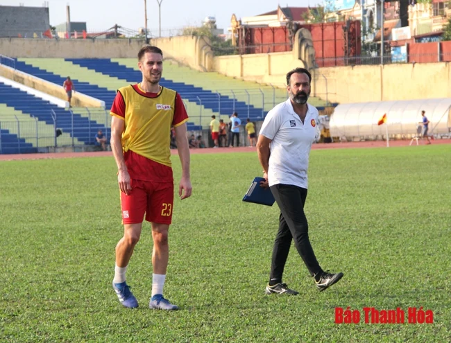 Ký hợp đồng với Josip Balic, CLB Thanh Hóa hoàn tất bộ khung 4 “tây”