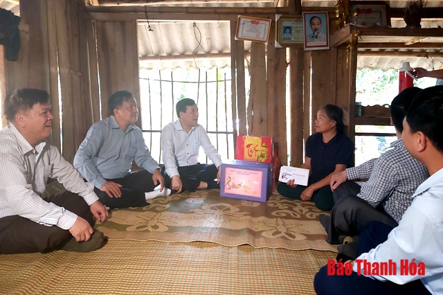 Trưởng Ban Tổ chức Tỉnh ủy Lại Thế Nguyên kiểm tra tình hình sản xuất, đời sống nhân dân tại các huyện Ngọc Lặc, Thọ Xuân