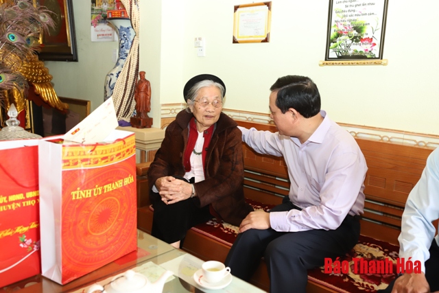 Trưởng Ban Tổ chức Tỉnh ủy Lại Thế Nguyên kiểm tra tình hình sản xuất, đời sống nhân dân tại các huyện Ngọc Lặc, Thọ Xuân