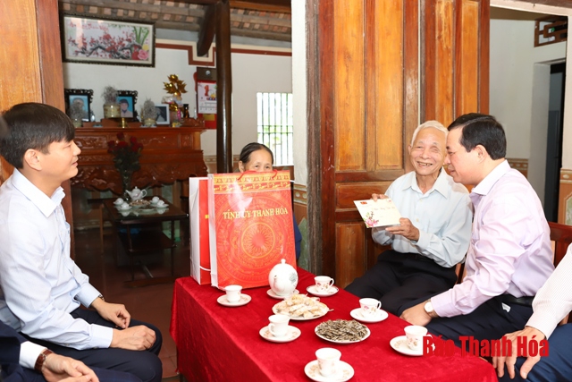 Trưởng Ban Tổ chức Tỉnh ủy Lại Thế Nguyên kiểm tra tình hình sản xuất, đời sống nhân dân tại các huyện Ngọc Lặc, Thọ Xuân