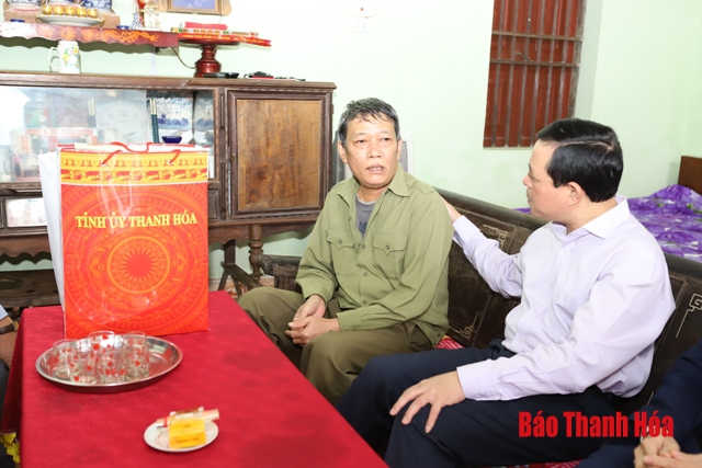 Trưởng Ban Tổ chức Tỉnh ủy Lại Thế Nguyên kiểm tra tình hình sản xuất, đời sống nhân dân tại các huyện Ngọc Lặc, Thọ Xuân
