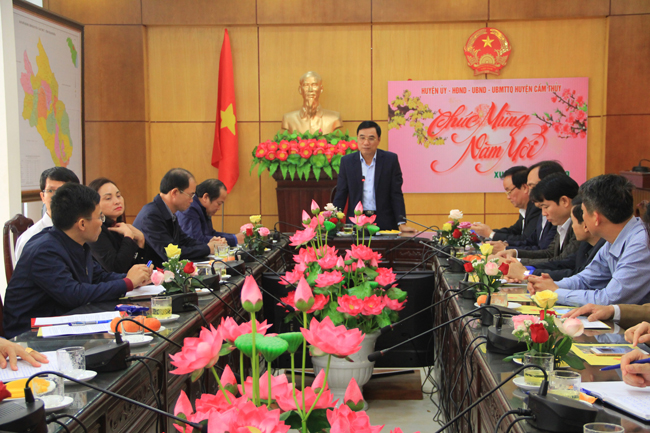 Phó Chủ tịch UBND tỉnh Phạm Đăng Quyền kiểm tra tình hình sản xuất và đời sống nhân dân các huyện Cẩm Thủy, Vĩnh Lộc