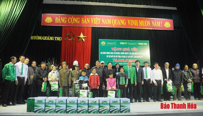 Công ty TNHH Mai Linh Thanh Hóa trao hàng trăm suất quà Tết cho những hoàn cảnh khó khăn