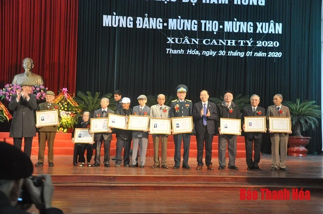 Câu lạc bộ Hàm Rồng tổ chức gặp mặt mừng Đảng, mừng thọ, mừng xuân