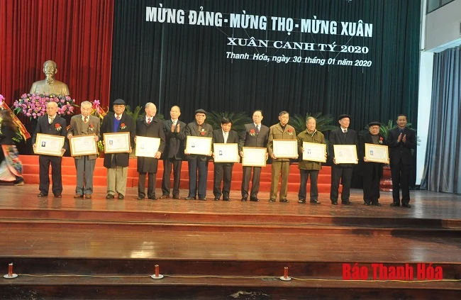 Câu lạc bộ Hàm Rồng tổ chức gặp mặt mừng Đảng, mừng thọ, mừng xuân