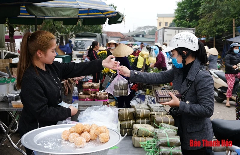Nhộp nhịp chợ Rằm tháng Giêng