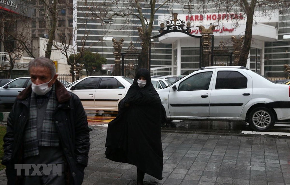 Iran cảnh báo trừng phạt mạnh tay hành vi đầu cơ trang bị y tế