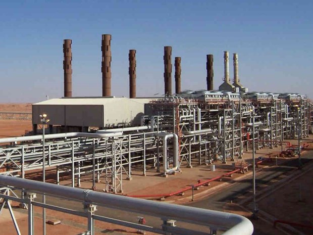 Algeria nâng cấp nhà máy lọc dầu để xuất khẩu nhiên liệu từ năm 2021