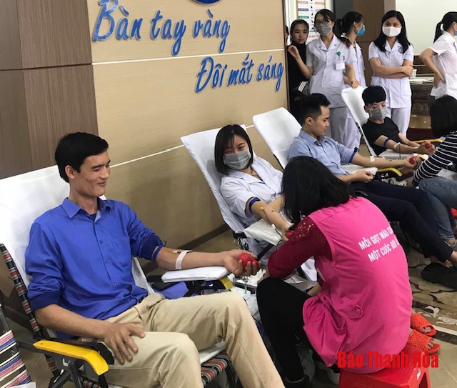 Bệnh viện mắt Thanh Tâm tổ chức Ngày hội hiến máu tình nguyện và tuyên truyền phòng chống dịch COVID-19