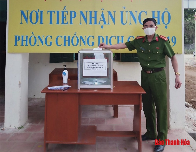 MTTQ huyện Thạch Thành tiếp nhận 226 triệu đồng và nhiều vật tư y tế ủng hộ phòng, chống dịch COVID-19