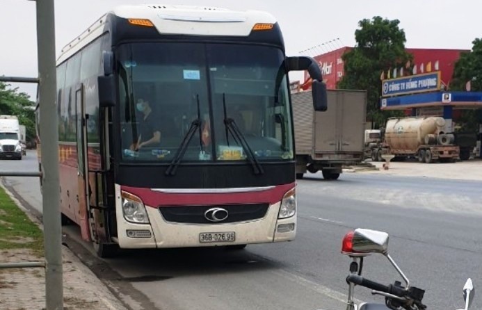 Cô gái đi trên xe khách Tùng Lâm có kết quả xét nghiệm âm tính, 28 hành khách cách ly tại gia đình