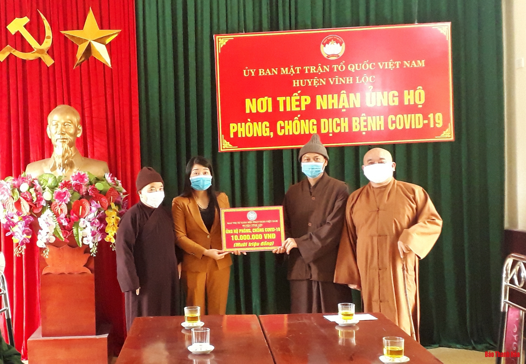 Huyện Vĩnh Lộc: Tiếp nhận hơn 339 triệu đồng tiền mặt ủng hộ chống dịch COVID-19
