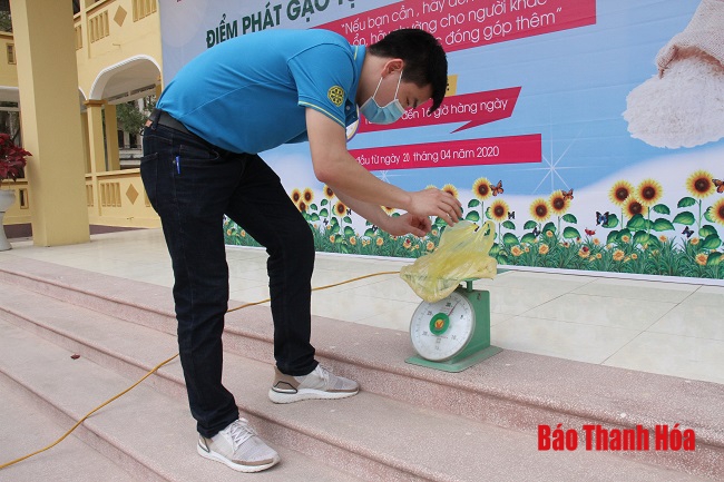 “ATM gạo” miễn phí đầu tiên tại TP Thanh Hóa chuẩn bị khai trương