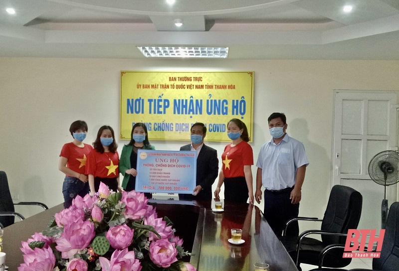 CLB Doanh nhân Thanh Hóa tại TP Hồ Chí Minh – phía Nam ủng hộ phòng, chống dịch COVID- 19