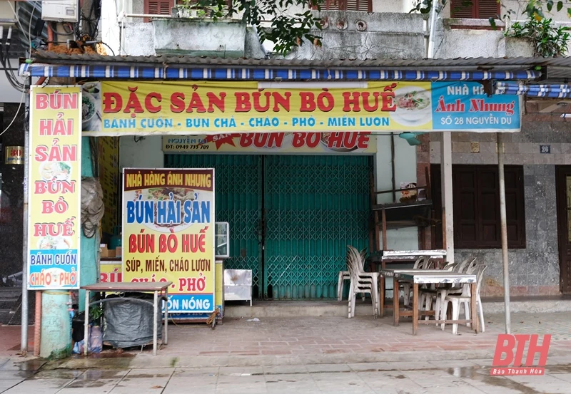 TP Sầm Sơn: Dù “nới lỏng giãn cách”, nhiều cơ sở kinh doanh vẫn chưa mở cửa đón khách
