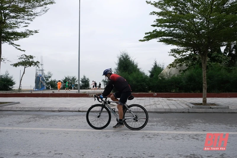 TP Sầm Sơn: Dù “nới lỏng giãn cách”, nhiều cơ sở kinh doanh vẫn chưa mở cửa đón khách