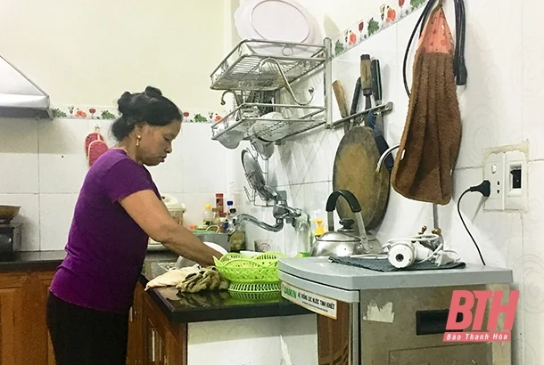 Thuê giúp việc gia đình, chủ nhà phải ký hợp đồng lao động bằng văn bản