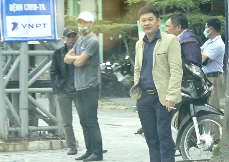Người dân bắt đầu chủ quan không đeo khẩu trang nơi công cộng
