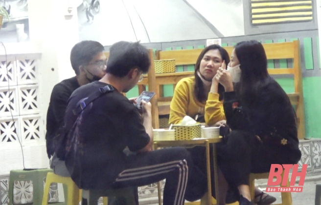 Người dân bắt đầu chủ quan không đeo khẩu trang nơi công cộng