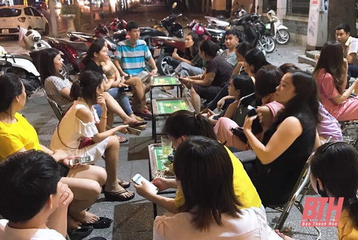 Không hoàn tiền học phí khi đã dừng hoạt động, phụ huynh làm đơn tố cáo Trung tâm Anh ngữ UNIKE