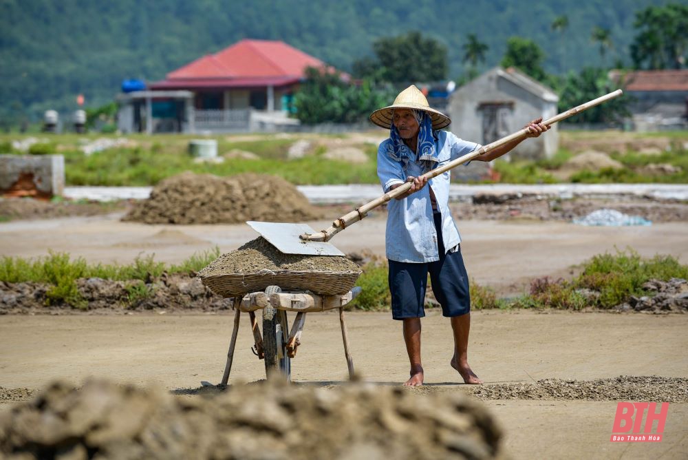 Nhọc nhằn nghề muối