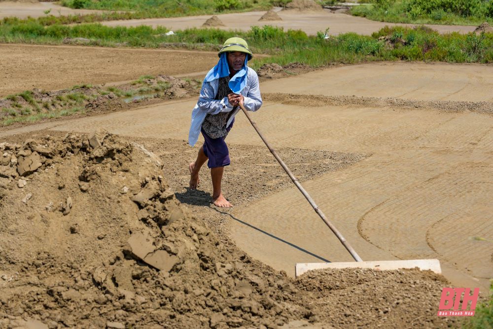 Nhọc nhằn nghề muối