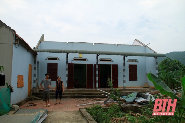 Huyện Thạch Thành tập trung khắc phục hậu quả do dông lốc gây ra