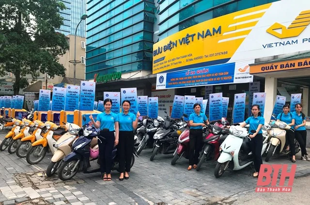 Ra quân hưởng ứng Tháng vận động triển khai bảo hiểm xã hội toàn dân