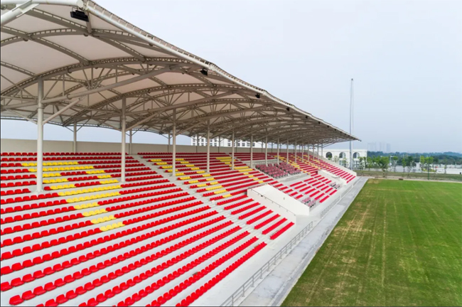 Khán giả được vào sân theo dõi trận đấu Phố Hiến - Thanh Hóa ở vòng loại Cúp Quốc gia 2020