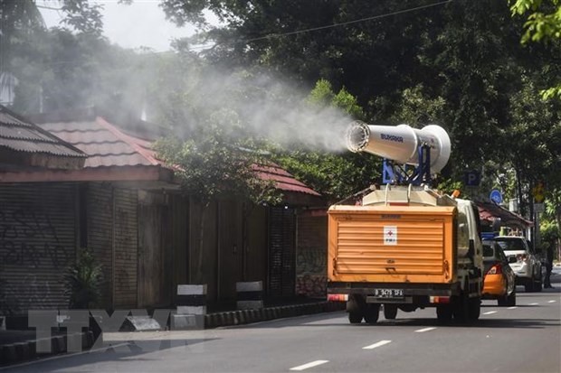 Thái Lan trữ thuốc phòng dịch tái bùng phát, Jakarta gia hạn giãn cách