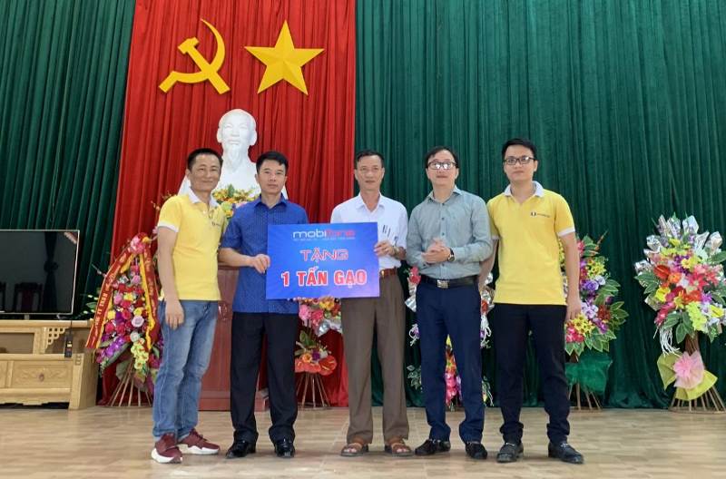 Hành trình “Mobifone chia sẻ”