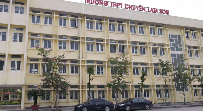 Trường THPT chuyên Lam Sơn tuyển dụng 12 giáo viên