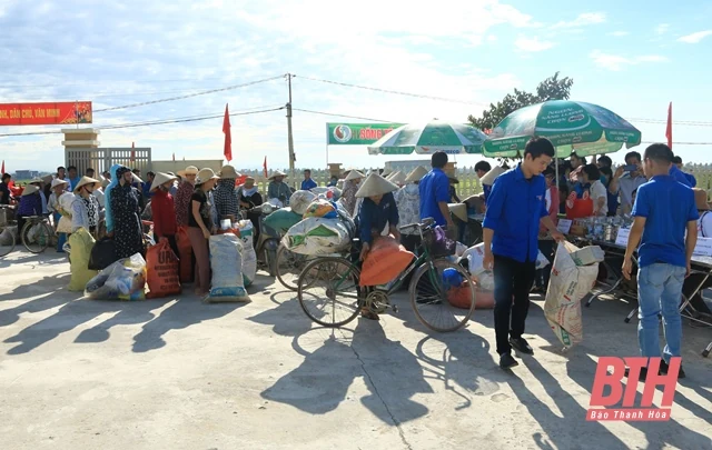 Phát động phong trào “Chống rác thải nhựa”