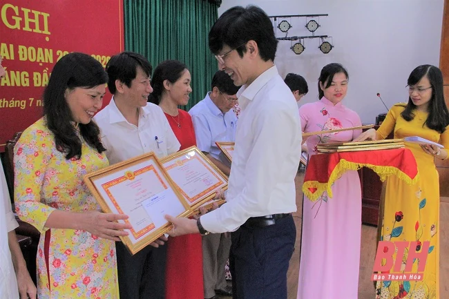 Báo Thanh Hóa biểu dương các điển hình tiên tiến giai đoạn 2015-2020