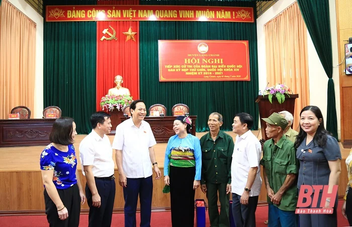 Đoàn ĐBQH tỉnh Thanh Hóa tiếp xúc cử tri huyện Lang Chánh và Thường Xuân