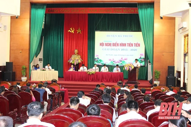 Huyện Bá Thước biểu dương các điển hình tiên tiến giai đoạn 2015-2020
