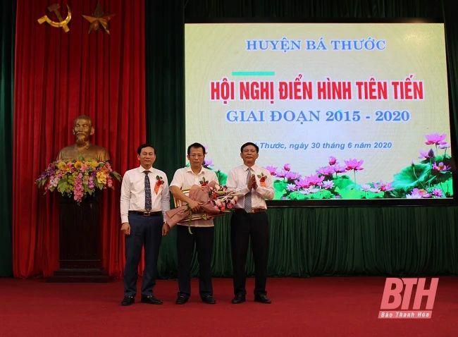 Huyện Bá Thước biểu dương các điển hình tiên tiến giai đoạn 2015-2020