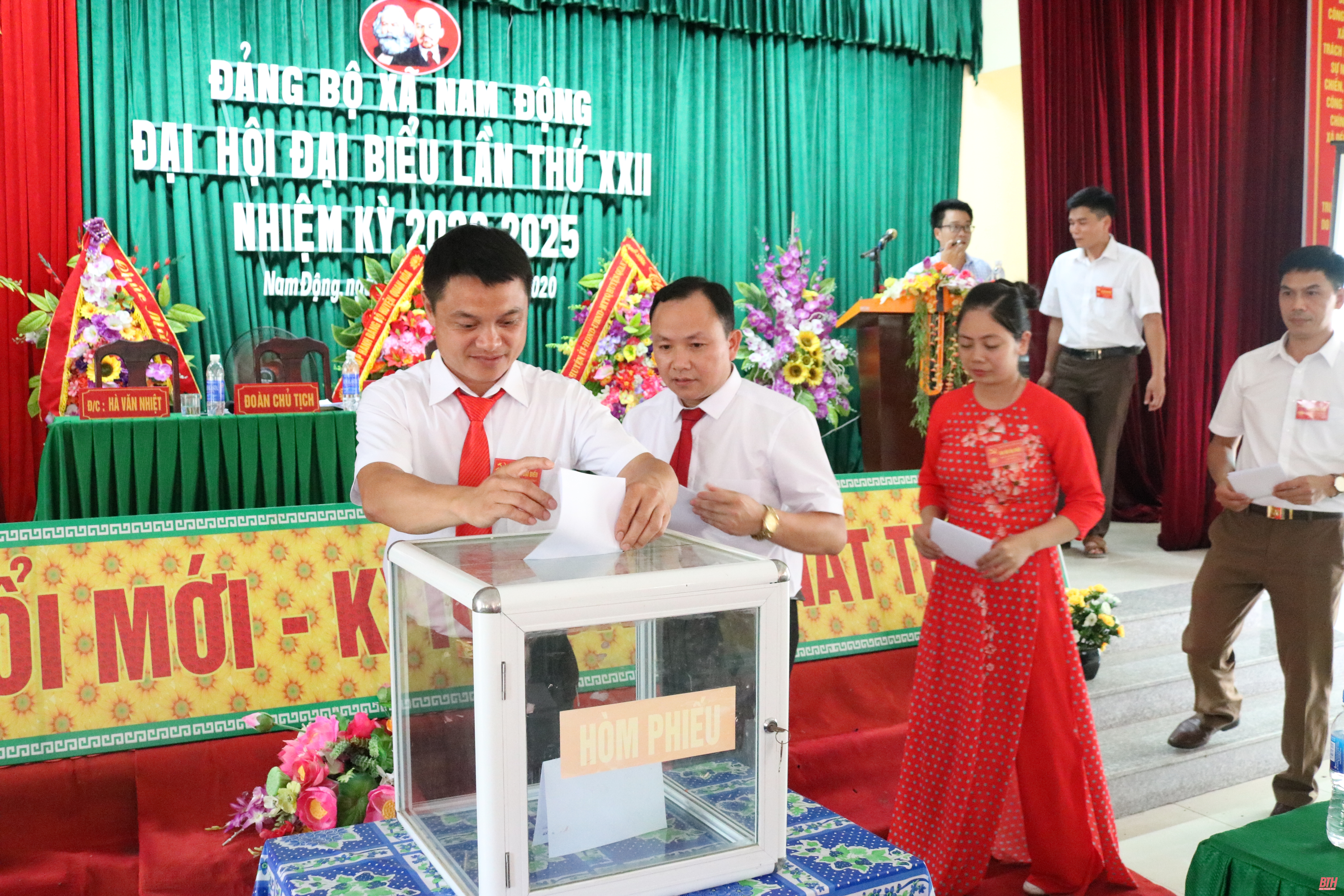 Huyện Quan Hóa: Hoàn thành Đại hội Đảng bộ, chi bộ cơ sở