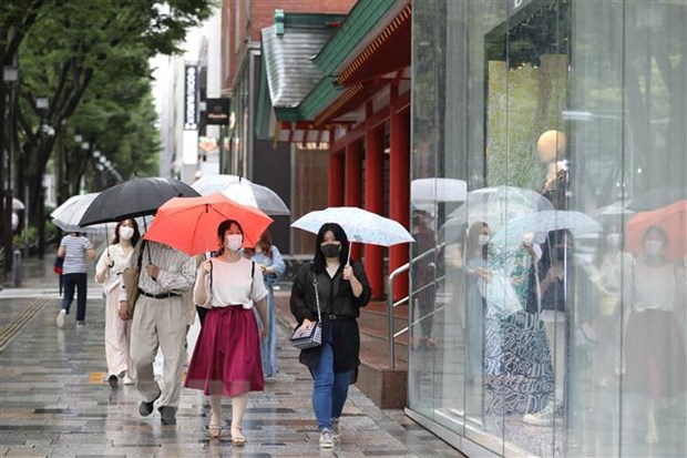 Tokyo ghi nhận số ca mắc cao nhất sau khi dỡ bỏ tình trạng khẩn cấp